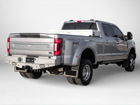 Used 2022 Ford F350 Platinum w/ FX4 Off-Road Package image 6