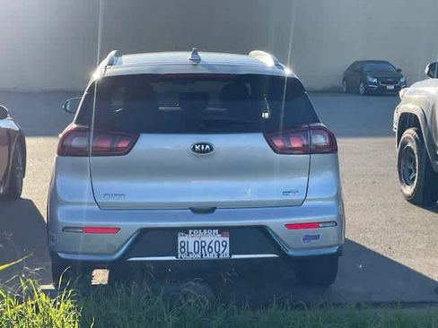 Used 2019 Kia Niro EX image 4