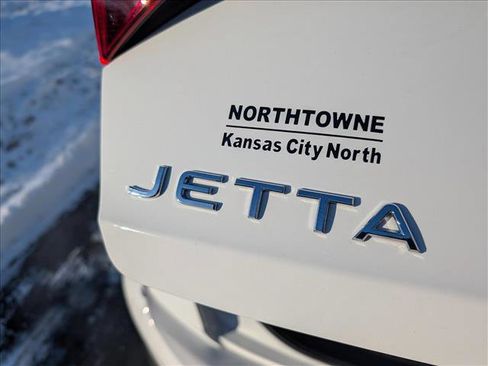 Certified 2023 Volkswagen Jetta Sport image 19