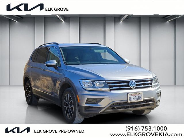 Used 2021 Volkswagen Tiguan SE w/ Panoramic Sunroof Package FWD image 1