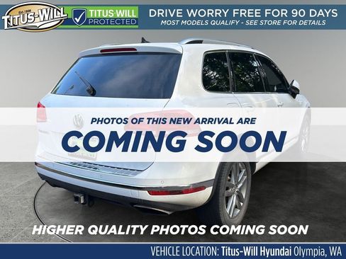 Used 2015 Volkswagen Touareg VR6 AWD/4WD image 5