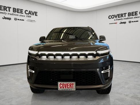 New 2026 Jeep Grand Wagoneer L image 2