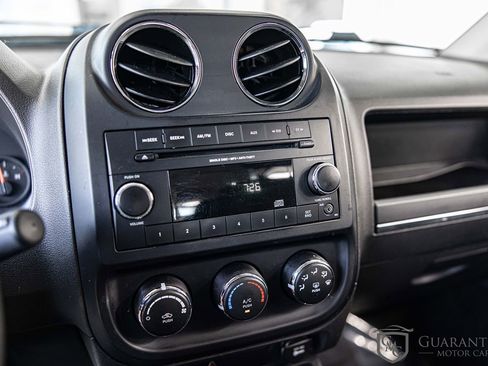 Used 2013 Jeep Compass Sport AWD/4WD image 24