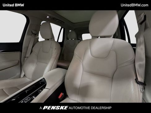 Used 2019 Volvo XC90 T5 Momentum w/ Protection Package Premier image 5