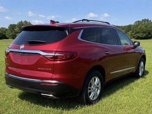 Used 2018 Buick Enclave Essence FWD image 5