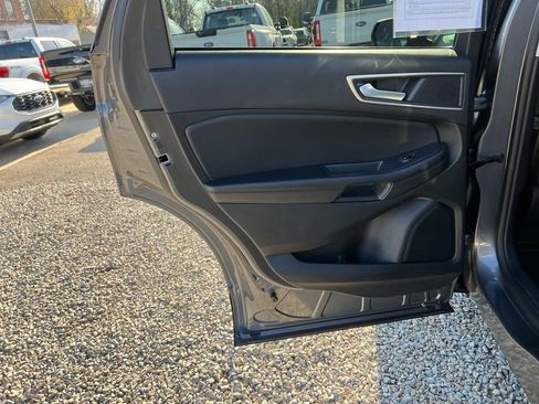 Used 2023 Ford Edge SEL image 15
