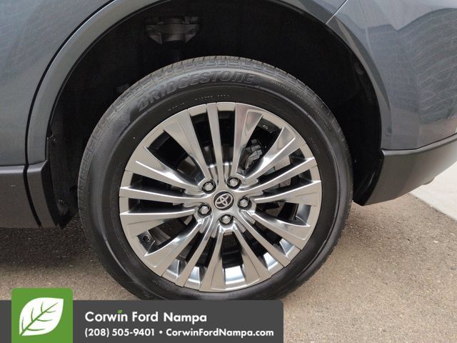 Used 2024 Toyota Venza Limited AWD/4WD image 32