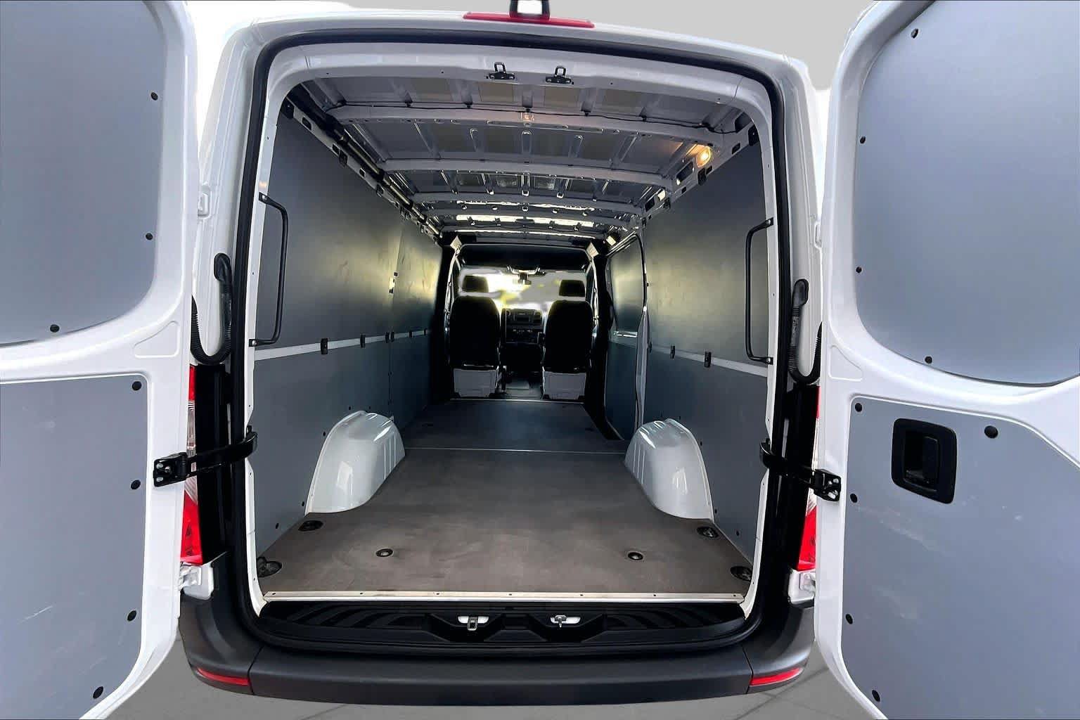 Used 2026 Mercedes-Benz Sprinter 2500 image 20