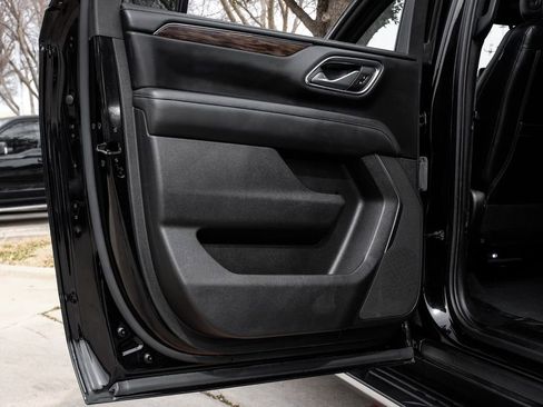 Used 2023 Chevrolet Suburban LS image 45