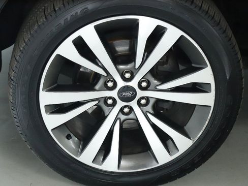 Used 2020 Ford Expedition Max Platinum image 41