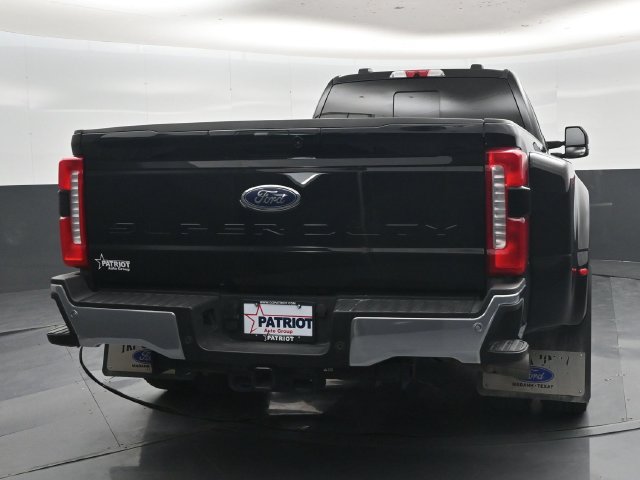 Used 2025 Ford F350 Lariat w/ Lariat Ultimate Package AWD/4WD image 2
