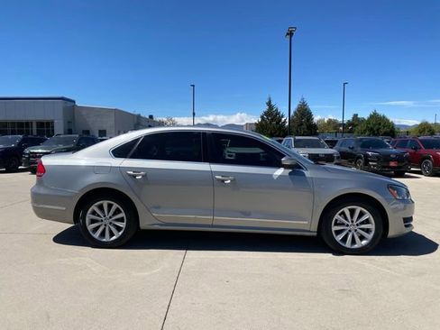 Used 2013 Volkswagen Passat 2.5 SEL FWD image 6