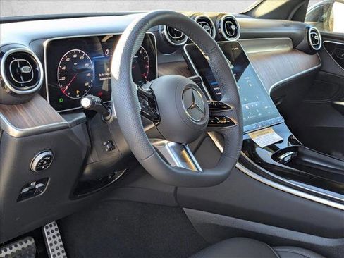 New 2025 Mercedes-Benz GLC 300 4MATIC image 7