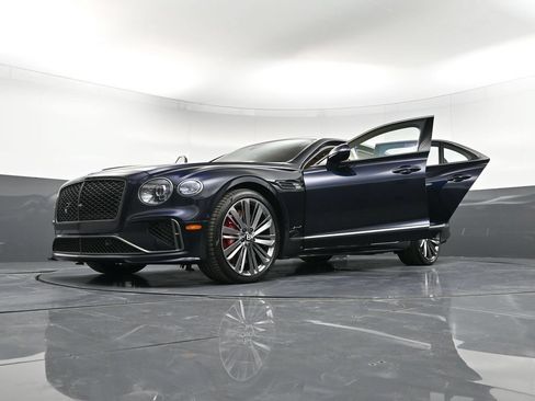 Used 2025 Bentley Flying Spur Plug-In Hybrid AWD/4WD image 43