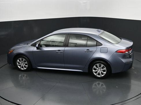 Used 2026 Toyota Corolla LE FWD image 29