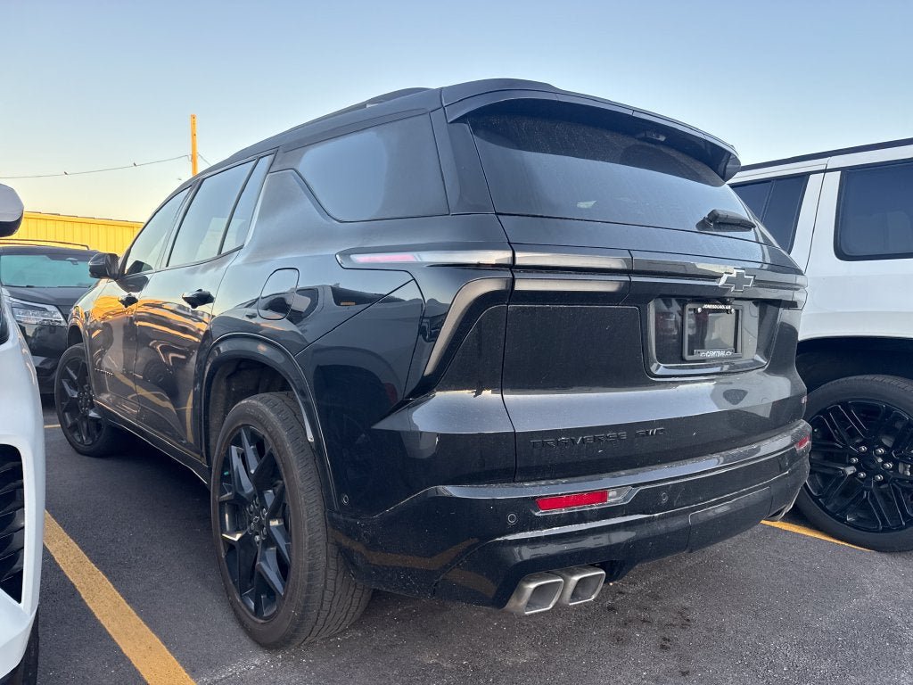 Used 2024 Chevrolet Traverse RS w/ LPO, Floor Liner Package AWD/4WD image 4