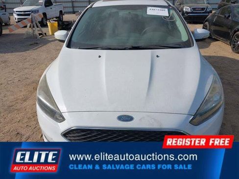 Used 2017 Ford Focus SEL FWD image 12