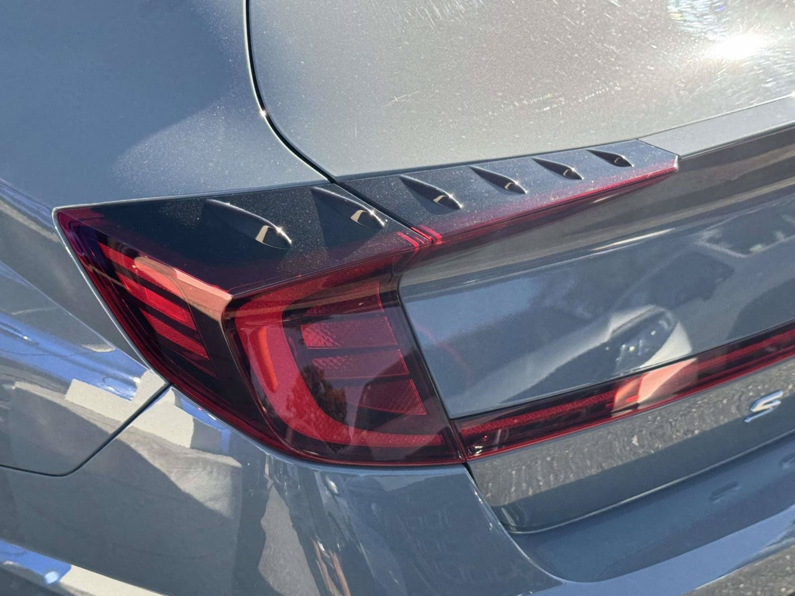 Used 2021 Hyundai Sonata SE w/ Winter Weather Package FWD image 7