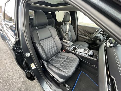 Used 2025 Mitsubishi Outlander SEL image 42