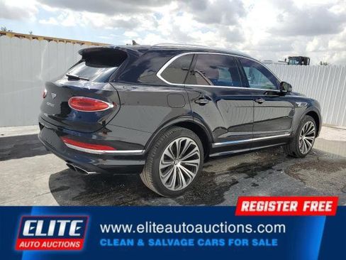 Used 2023 Bentley Bentayga image 6