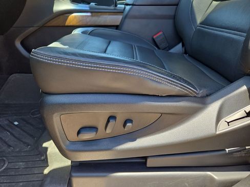 Used 2019 GMC Yukon Denali w/ Denali Ultimate Package AWD/4WD image 26