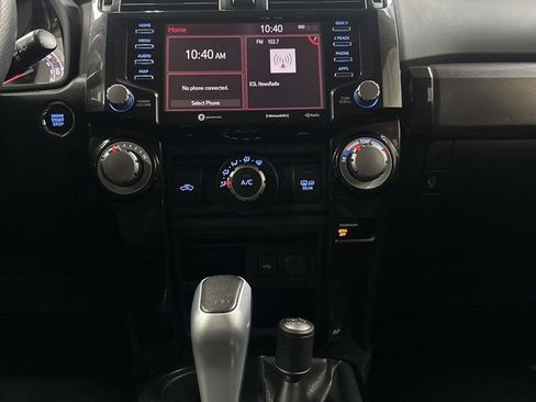 Used 2021 Toyota 4Runner TRD Off-Road AWD/4WD image 24