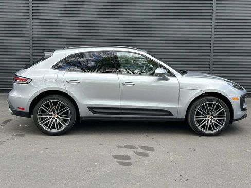 Certified 2026 Porsche Macan AWD/4WD image 6