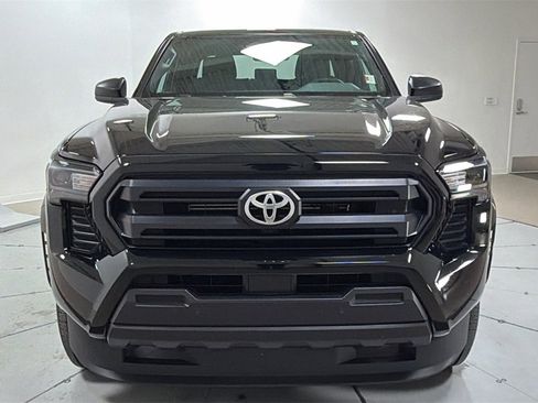 Used 2024 Toyota Tacoma SR image 2