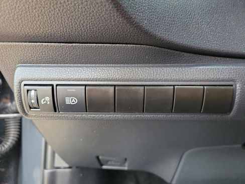 Used 2024 Toyota Corolla LE image 20