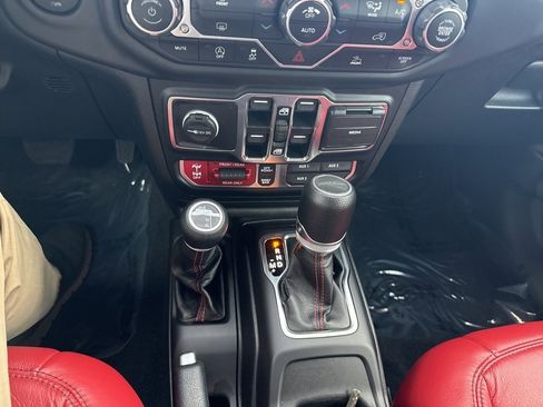 Used 2023 Jeep Gladiator Rubicon w/ LED Lighting Group image 50