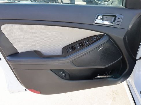 Used 2013 Kia Optima SX w/ Limited Pkg image 10