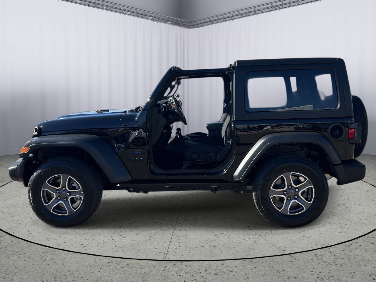 Used 2023 Jeep Wrangler Sport AWD/4WD image 3