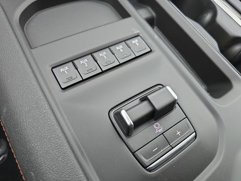 New 2026 GMC Sierra 2500 AT4 w/ Technology Package image 34