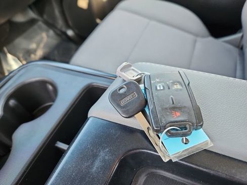 Used 2018 GMC Sierra 1500 2WD Regular Cab w/ Sierra Convenience Package image 41