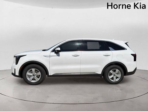 New 2026 Kia Sorento LX FWD image 6