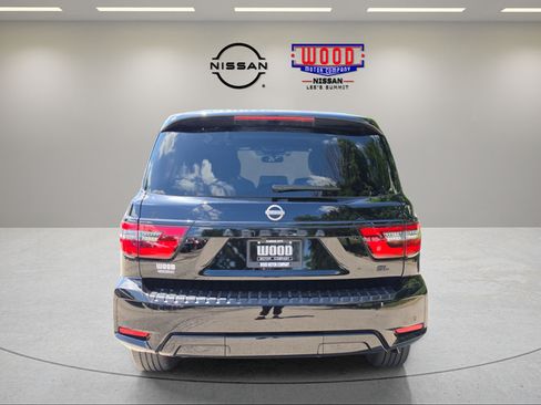 Used 2023 Nissan Armada SL w/ Midnight Edition Package AWD/4WD image 3