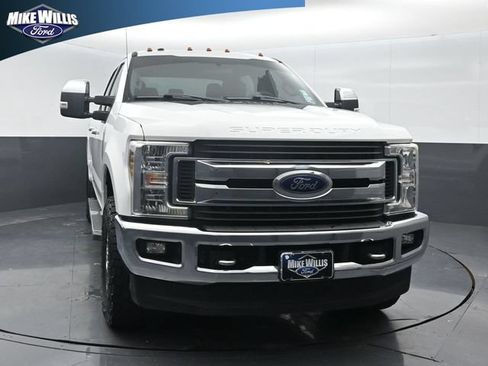 Used 2019 Ford F250 XLT w/ XLT Premium Package AWD/4WD image 2