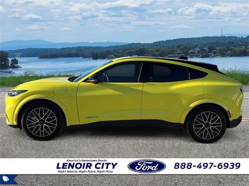 Used 2025 Ford Mustang Mach-E Premium image 4