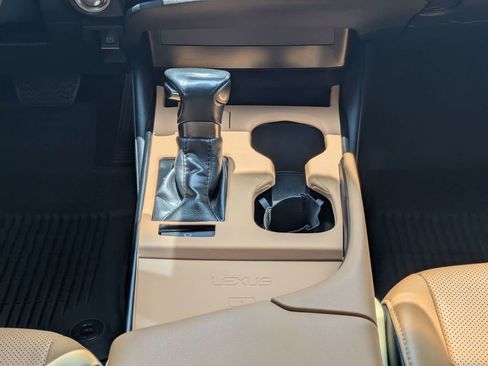 Used 2023 Lexus ES 350 w/ Accessory Package (Z2) FWD image 19