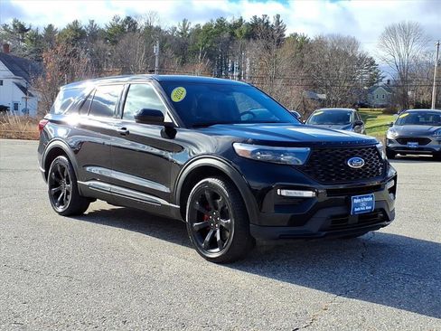 Used 2022 Ford Explorer ST w/ ST Street Pack image 3