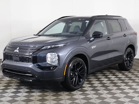 New 2025 Mitsubishi Outlander SEL Black Edition image 12