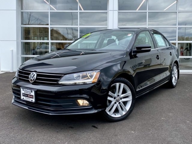 Used 2017 Volkswagen Jetta SEL FWD image 1