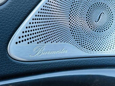 Used 2017 Mercedes-Benz S 550 Sedan image 26