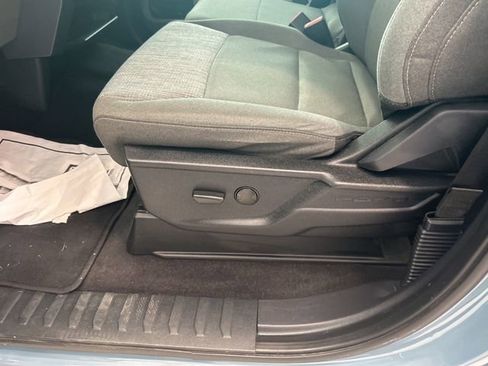 Used 2023 Ford F150 XLT image 11