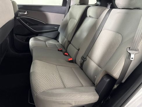 Used 2019 Hyundai Santa Fe XL SE AWD/4WD image 12