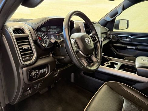 Used 2024 RAM 1500 Laramie AWD/4WD image 28