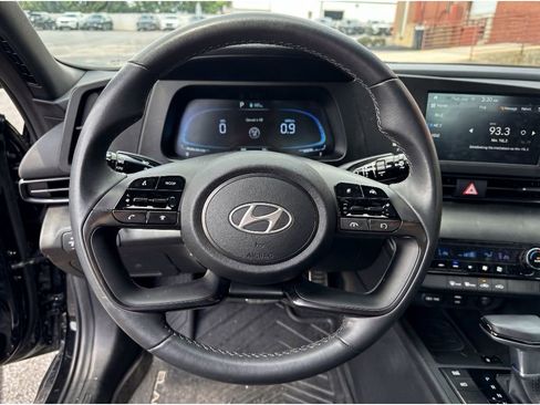 New 2025 Hyundai Elantra Sport image 16