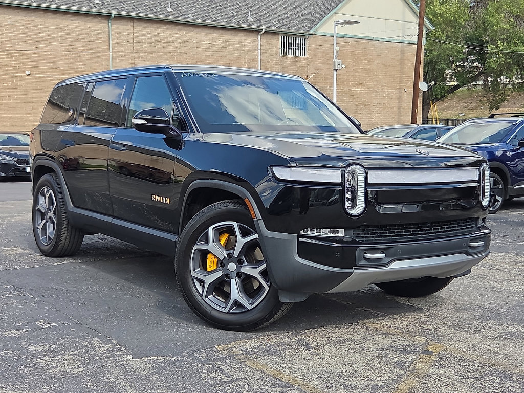 Used 2024 Rivian R1S Adventure Quad AWD/4WD image 1