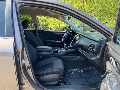Used 2024 Subaru Outback Premium image 22