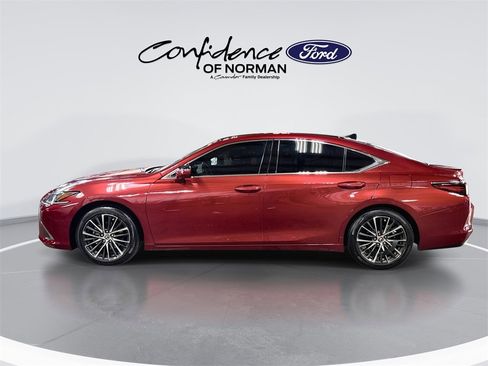 Used 2024 Lexus ES 350 Premium image 5